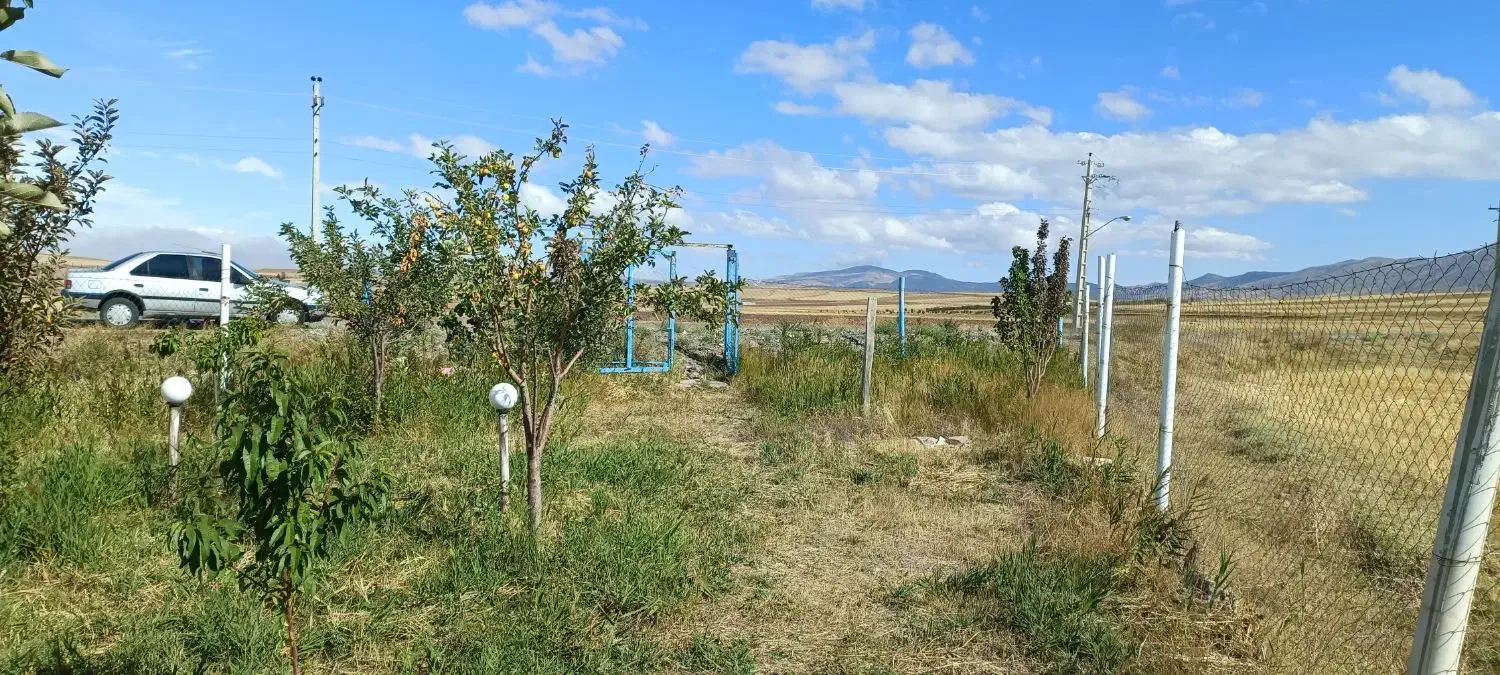 باغ با خانه باغ در شهر هریس|فروش خانه و ویلا|هریس, |دیوار