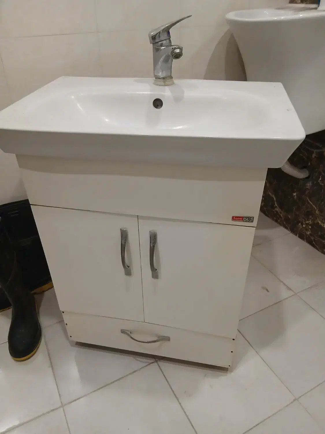 روشویی کابینت دار|لوازم سرویس بهداشتی|سرعین, |دیوار