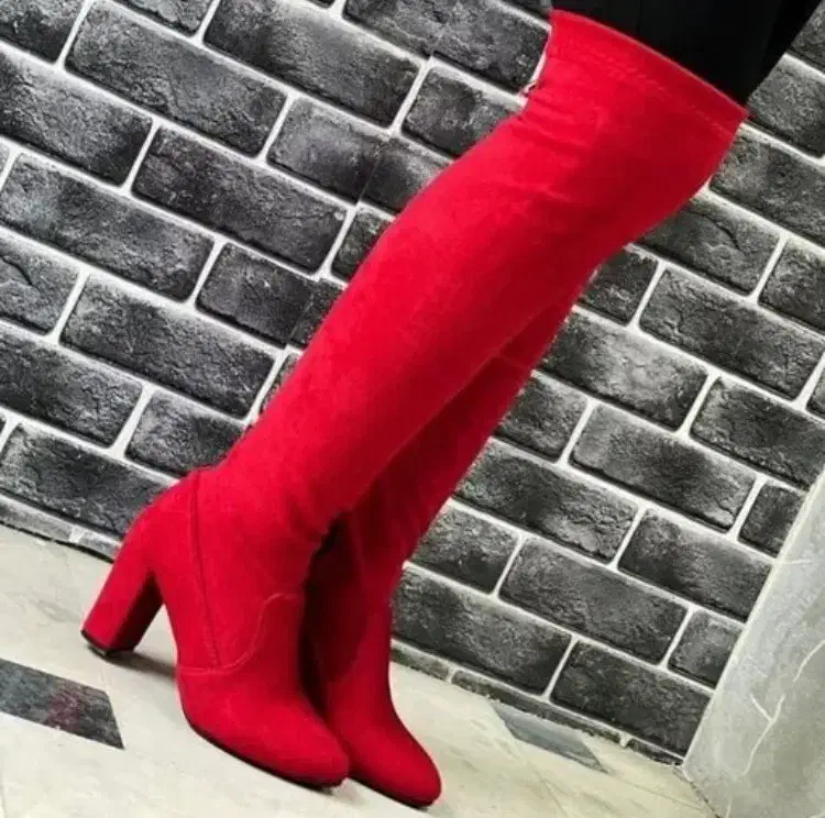 بوت زنانه|کیف، کفش، کمربند|سلمان‌شهر, |دیوار