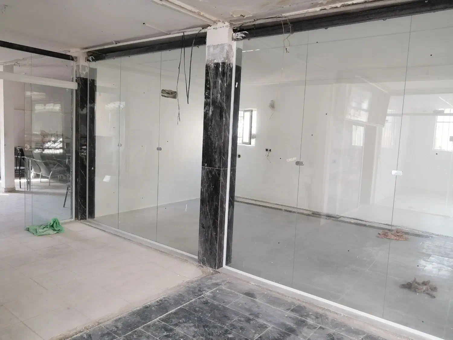 اجاره تعدادی محدودی مغازه طبقه دوم پاساژ صدف|اجارهٔ مغازه و غرفه|شیراز, وصال|دیوار