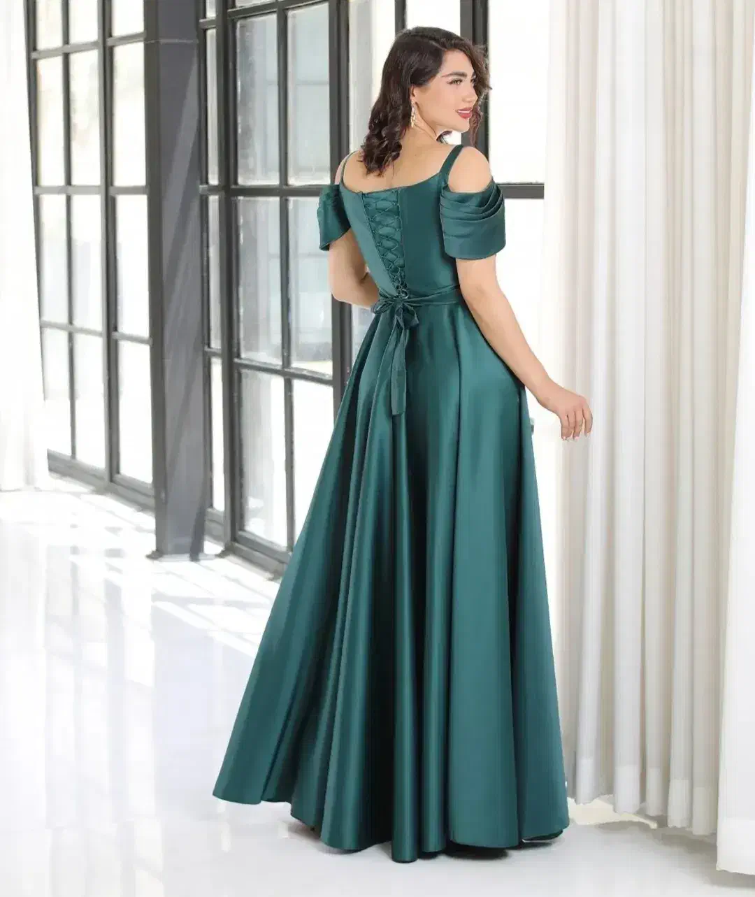 لباس مجلسی|لباس|اهر, |دیوار