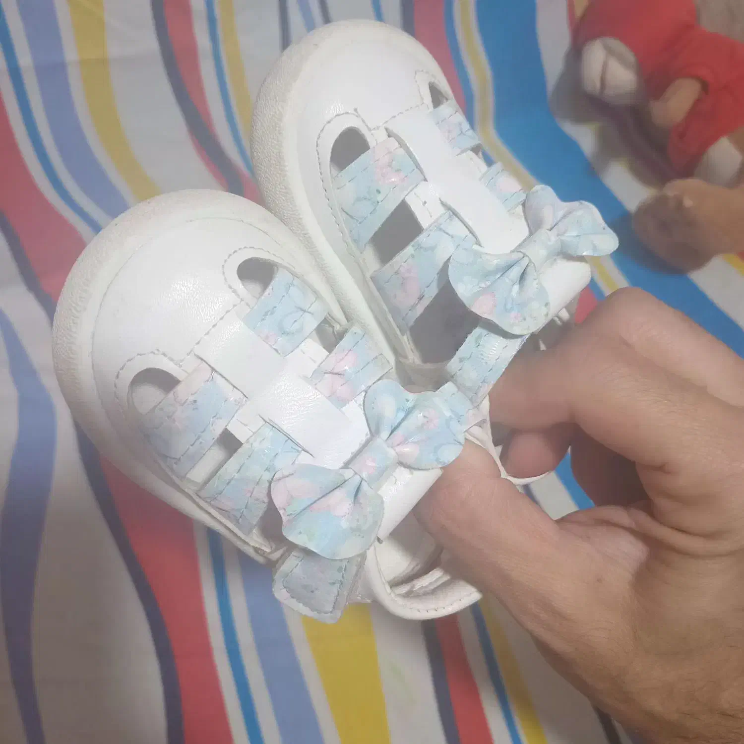 کفش دخترونه تمیز وتازه|کفش و لباس بچه|لاهیجان, آهندان|دیوار