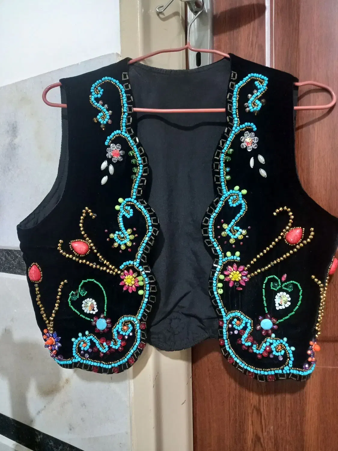 سخمه یا جلیقه|لباس|سنندج, |دیوار