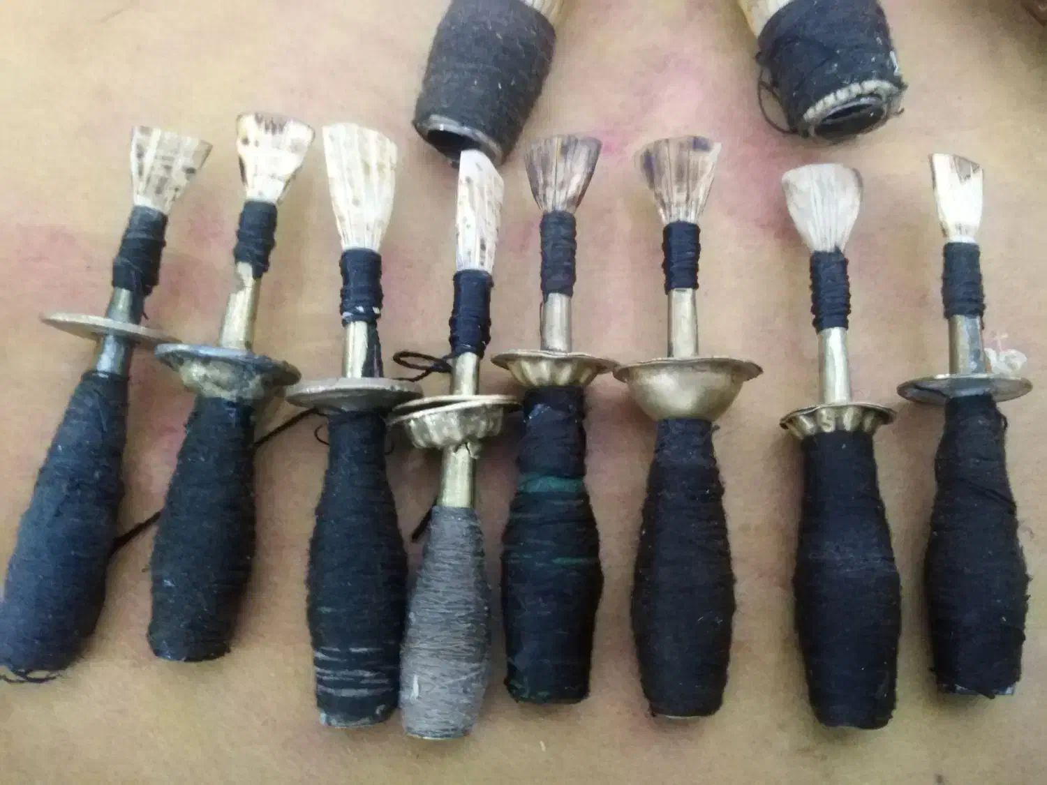 سازهای بادی|سازهای بادی|قم, قلعه صدری|دیوار