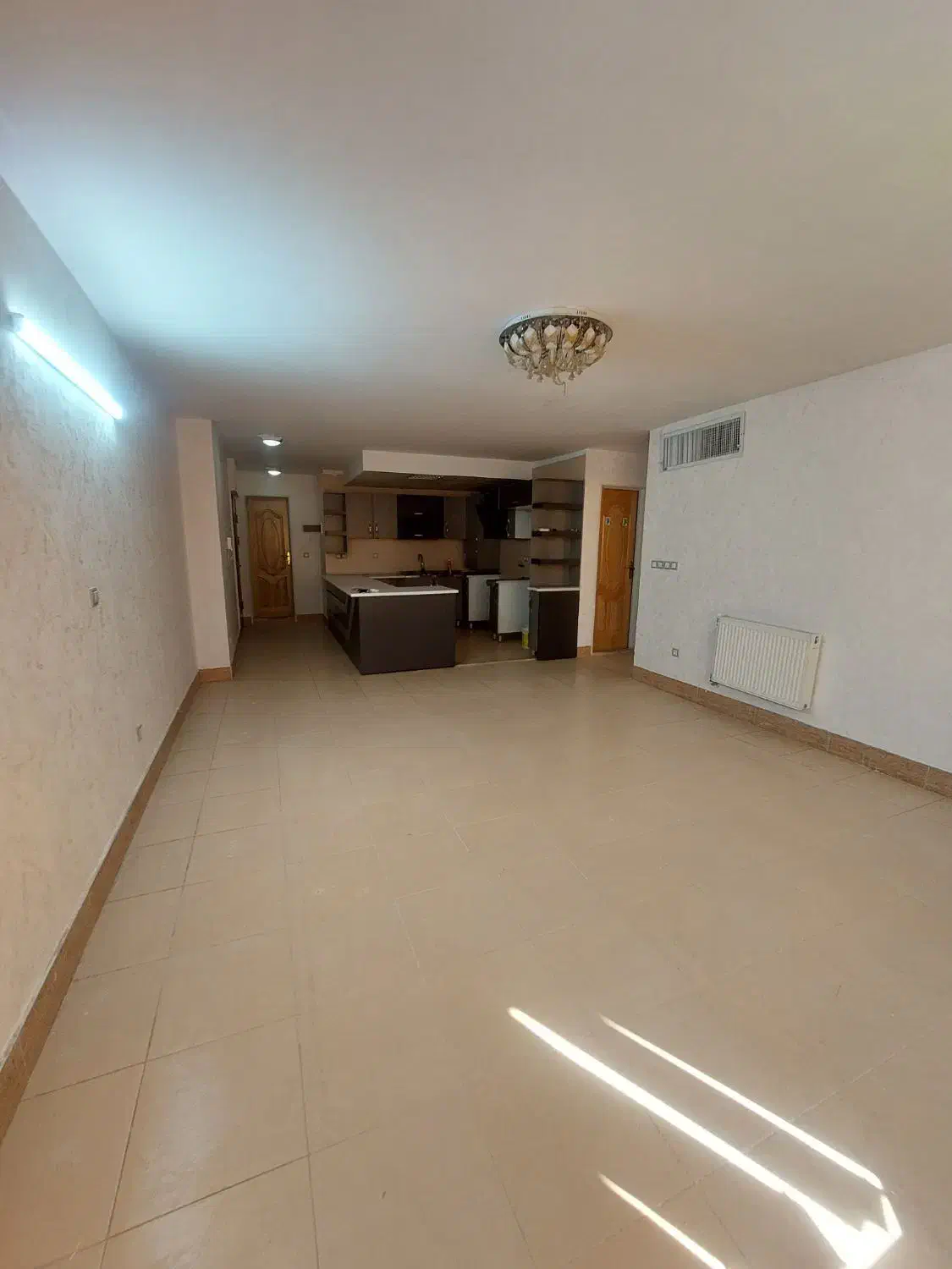 115 متر دو خواب چهارراه باهنر|اجارهٔ آپارتمان|شیراز, ترمینال باربری|دیوار