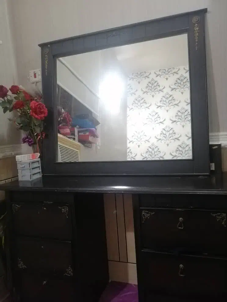 فروش تخت میز توالت و کمد|تخت و سرویس خواب|لامرد, |دیوار