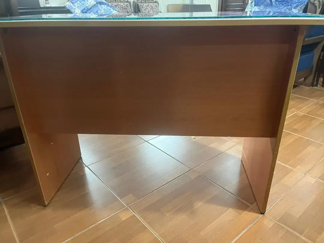 میز تحریر صورتی|میز تحریر و کامپیوتر|کرمان, |دیوار