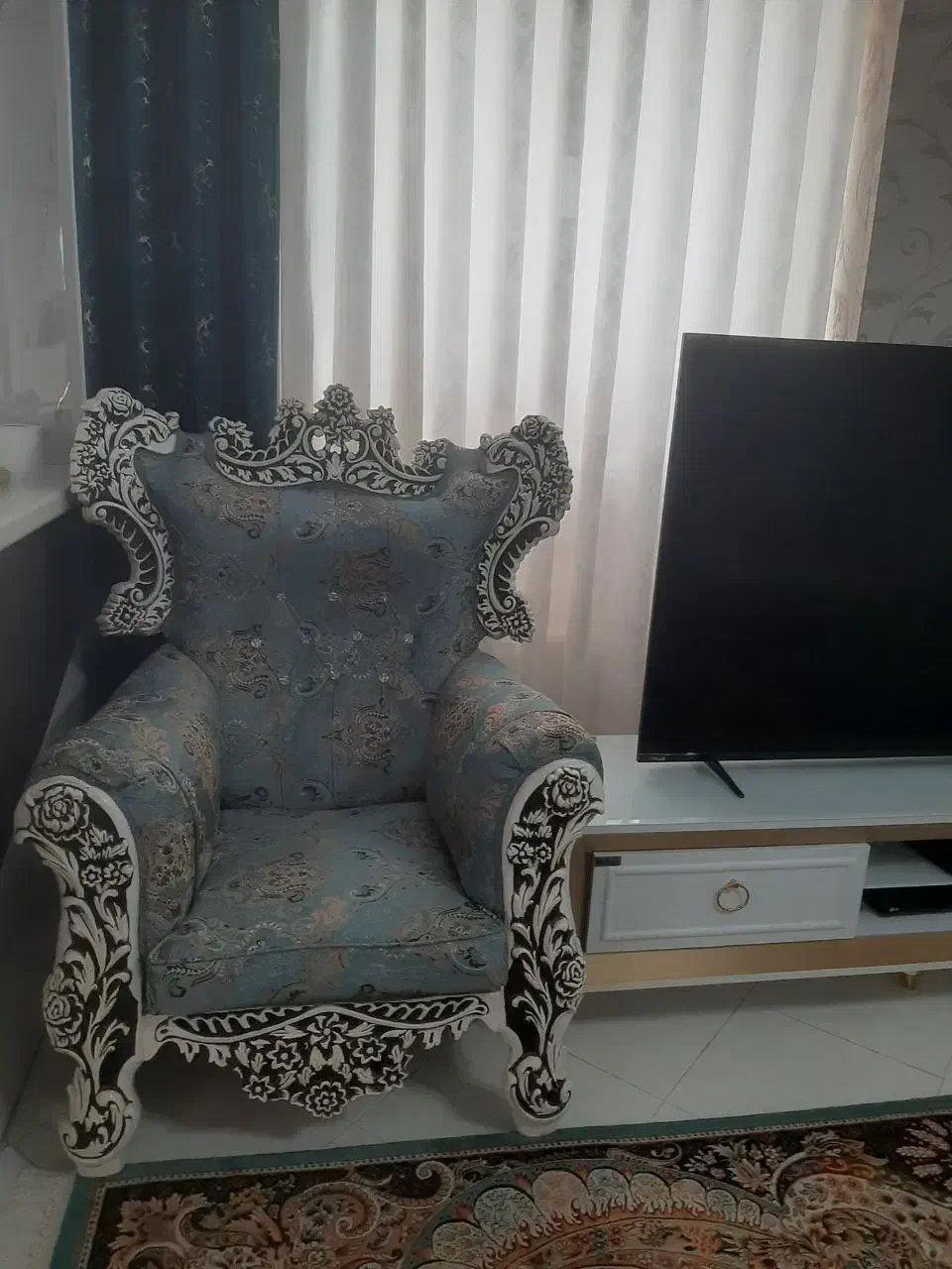 مبلمان ۷ نفره طرح سلطنتی +میز ،عسلی|مبلمان خانگی و میز عسلی|چهارباغ, |دیوار