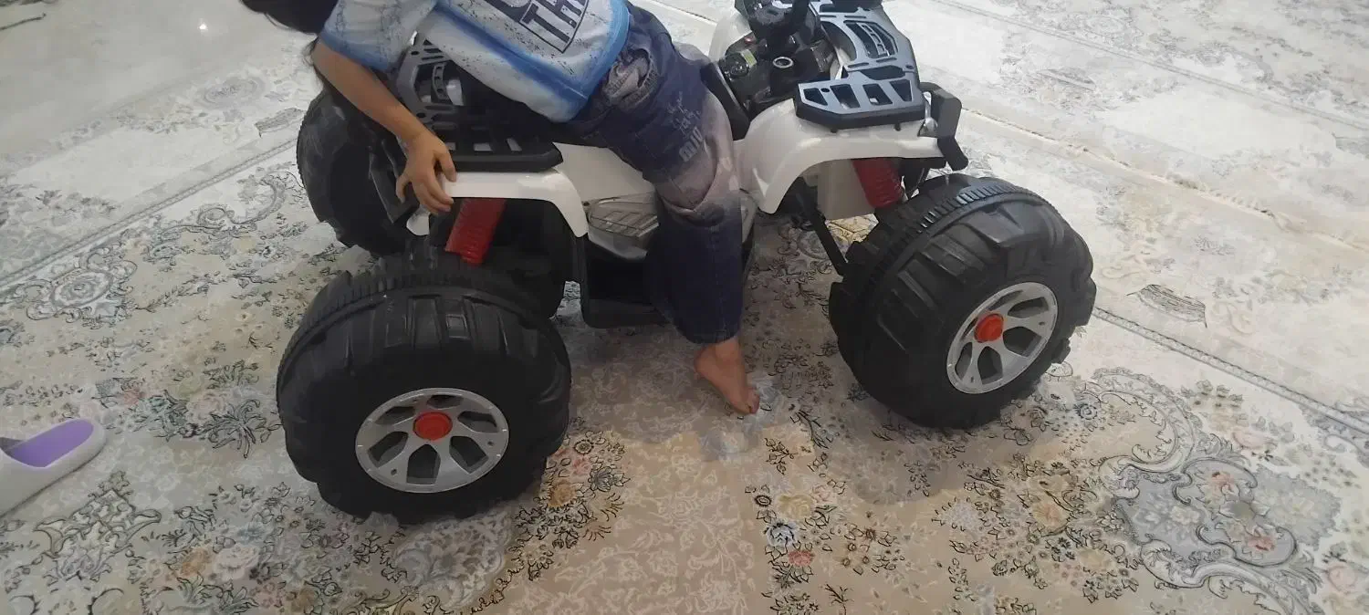 ماشین شارژی .شارجی|اسباب‌بازی بچه|رباط‌کریم, الارد|دیوار