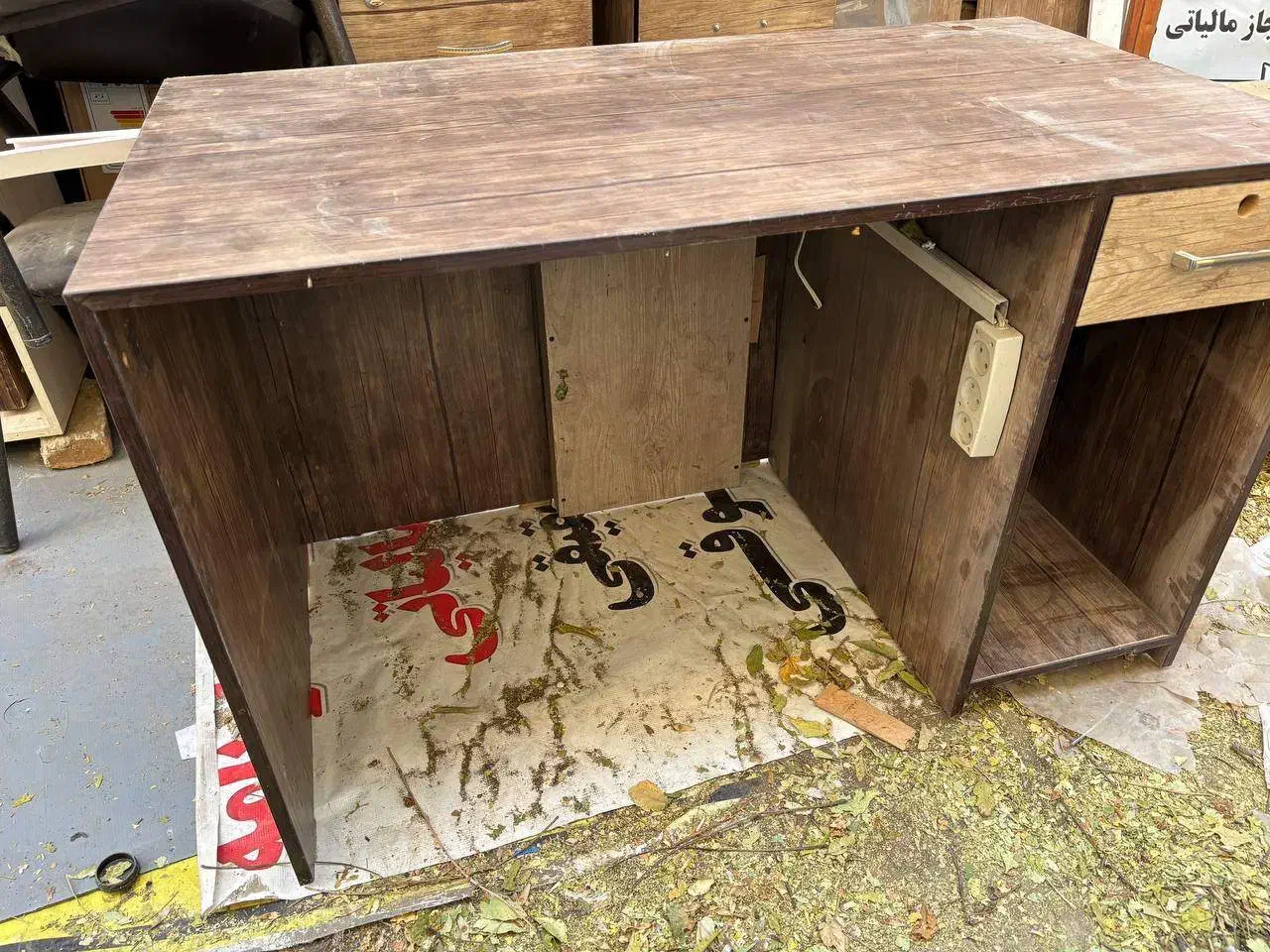 میز کامپیوتر|میز تحریر و کامپیوتر|مشهد, امام رضا (ع)|دیوار