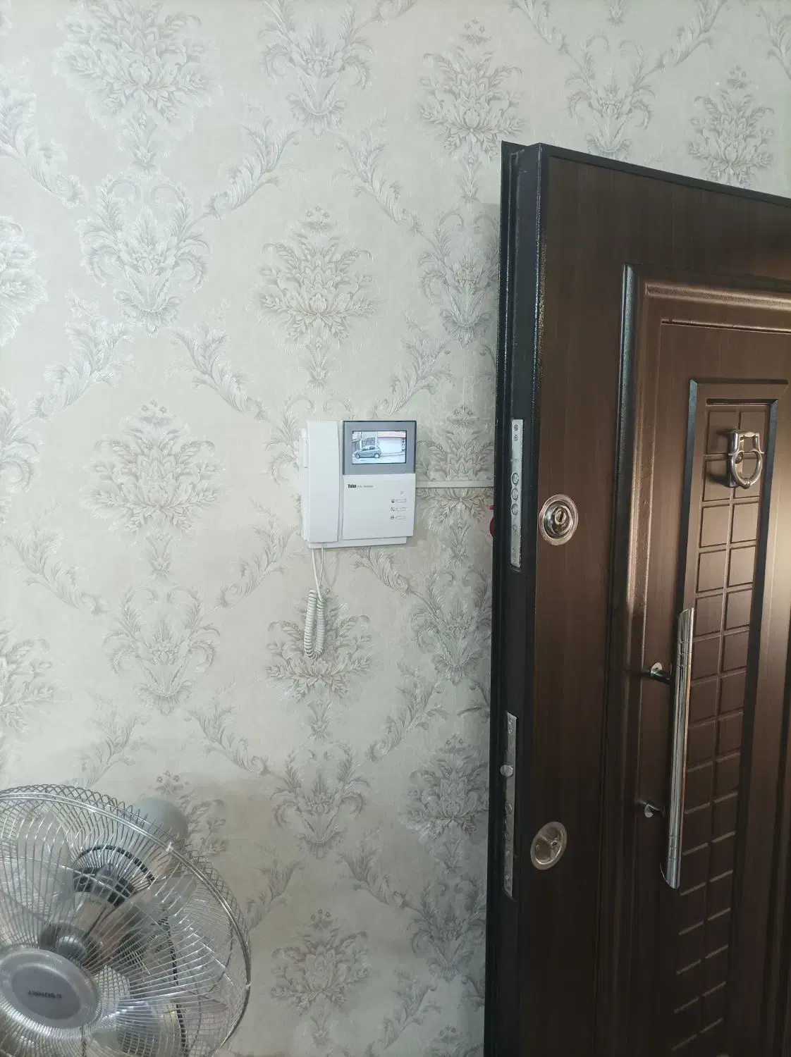 خانه آپارتمانی 90 متری واقع در طبرسی 22 مبارکی 14|فروش آپارتمان|مشهد, طبرسی شمالی|دیوار