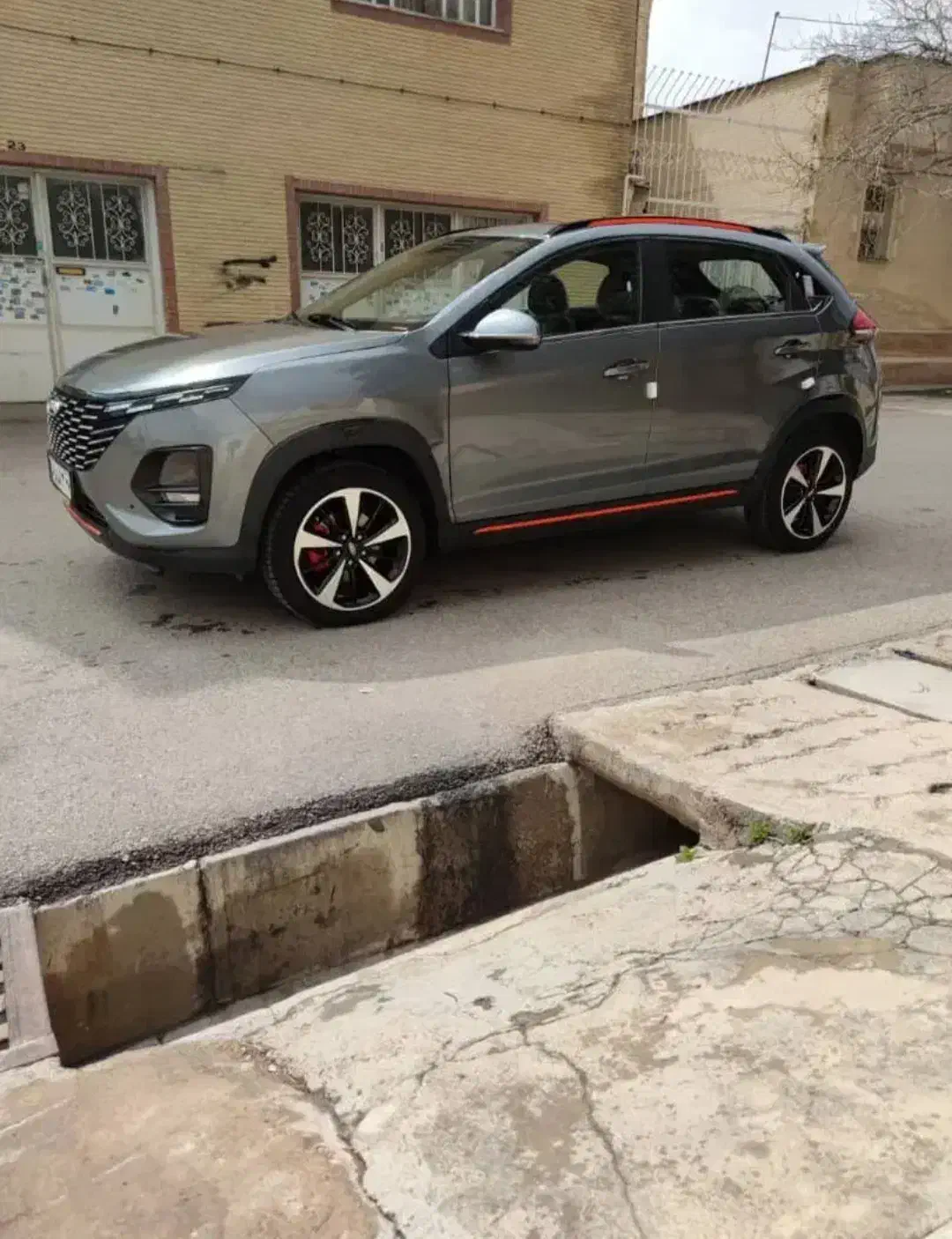 ام وی ام ایکس 33 کراس دنده ای|خودرو سواری و وانت|اسدآباد, |دیوار