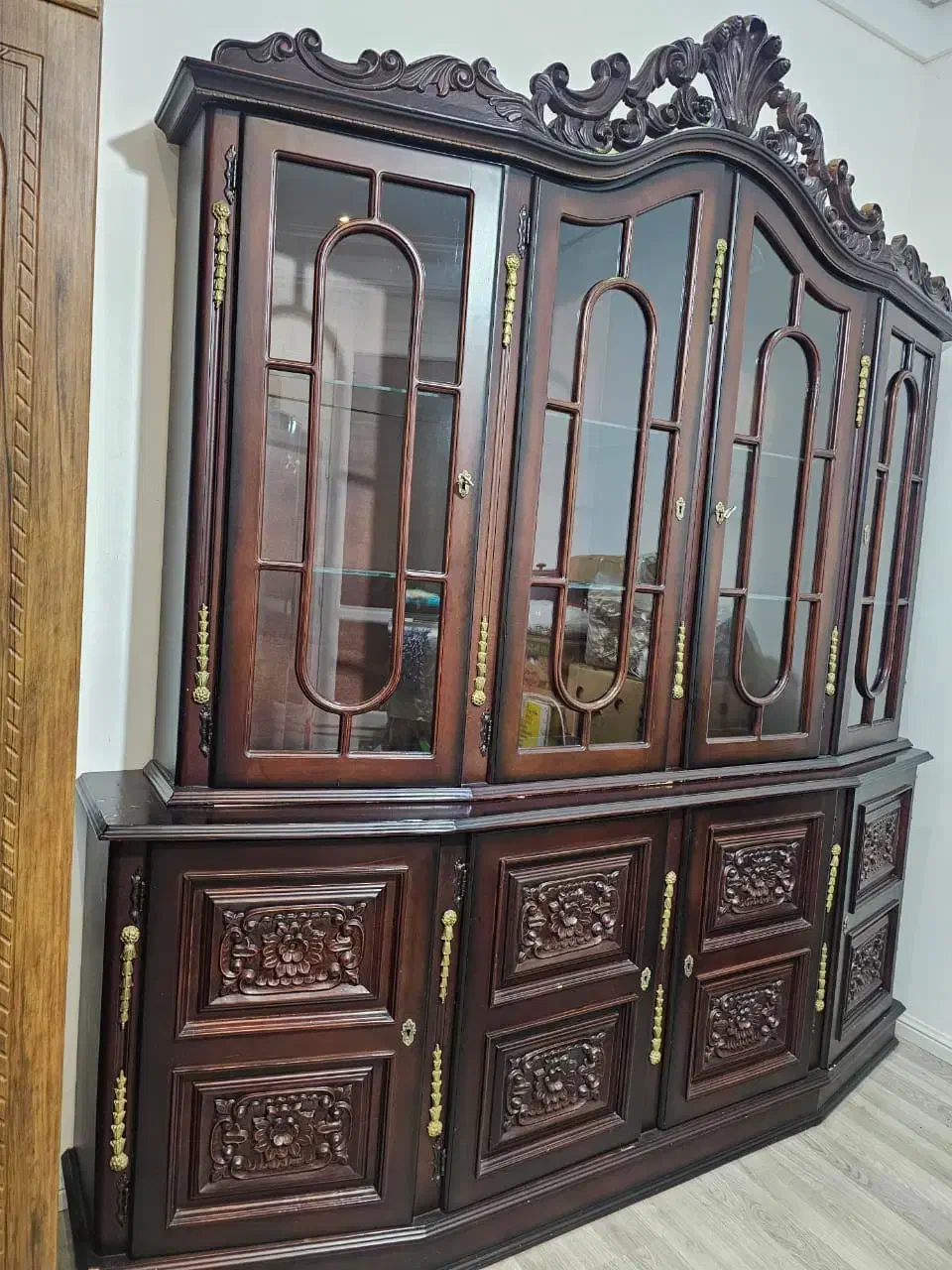 بوفه چوبی کلاسیک|بوفه، ویترین، کنسول|تهران, پردیسان|دیوار