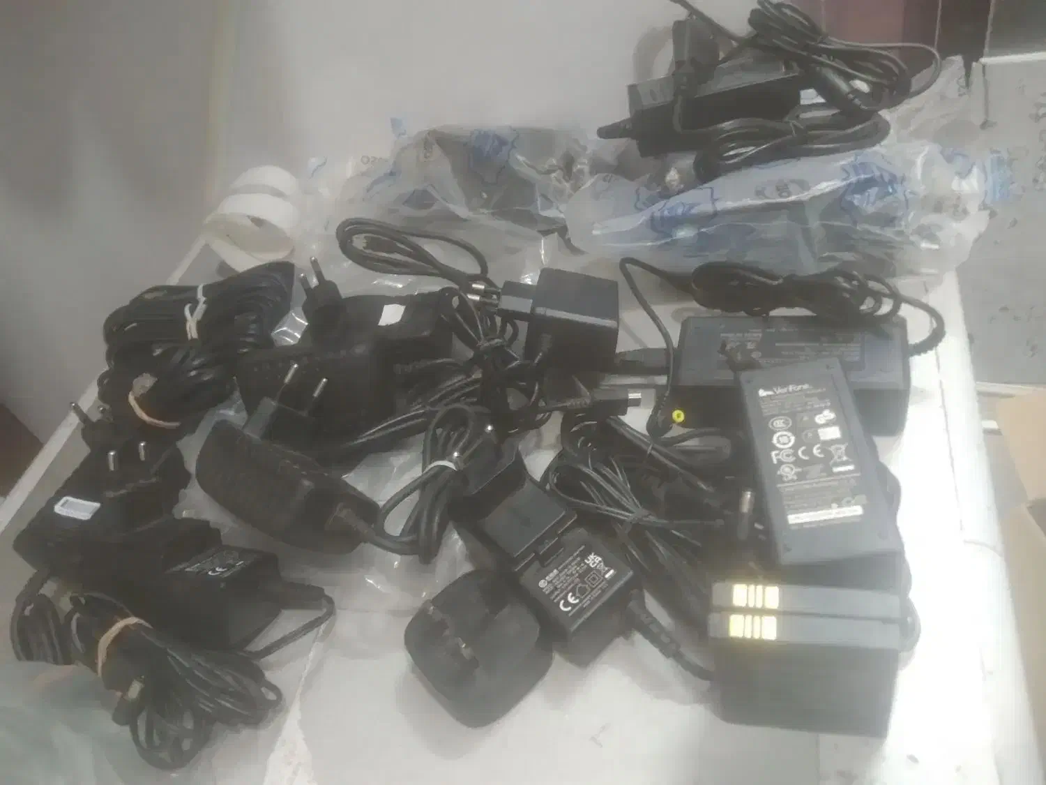 ادابتور.شارژرکارتخوان.ترانس.ترانسفورماتوردوبل.|قطعات و لوازم جانبی رایانه|مشهد, شهرک امام هادی (شهرک غرب)|دیوار