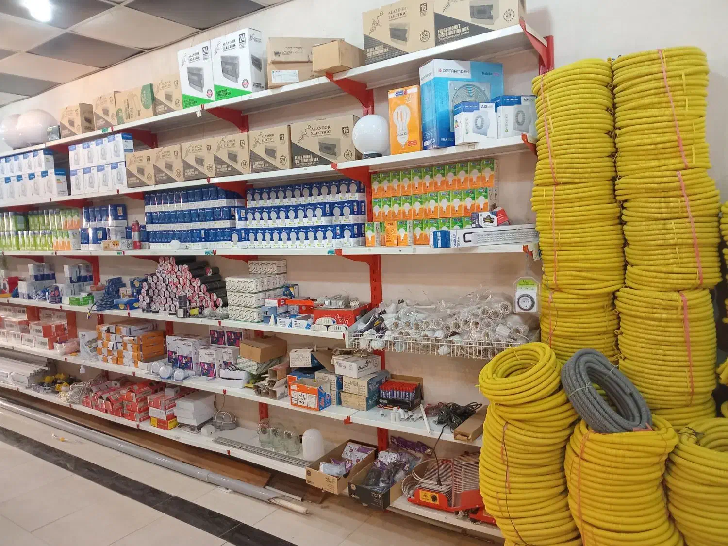 انواع لوازم برقی وبرقکارحرفه ای|سایر لوازم برقی|یزد, |دیوار