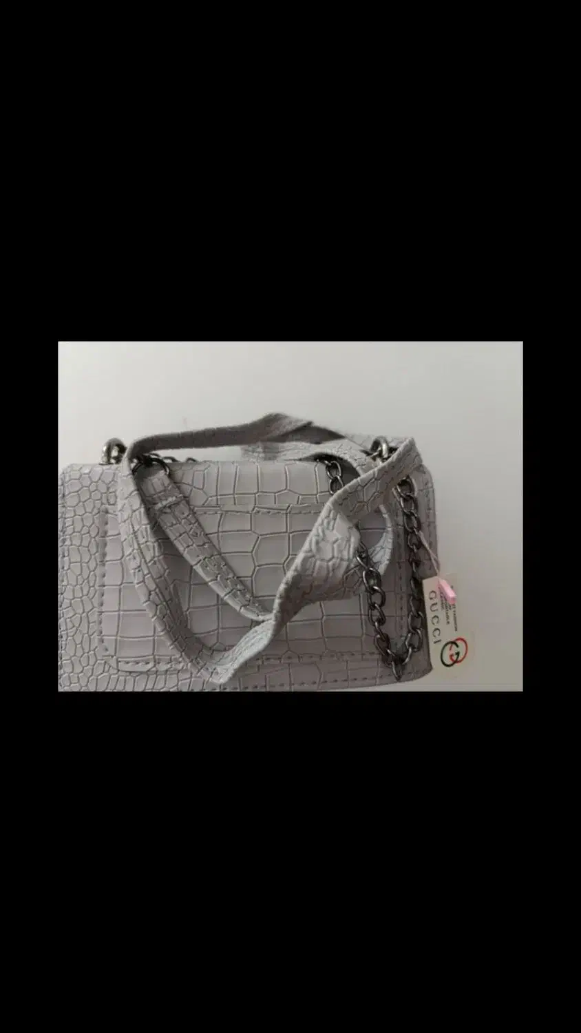 کیف|کیف، کفش، کمربند|قم, باجک یک|دیوار