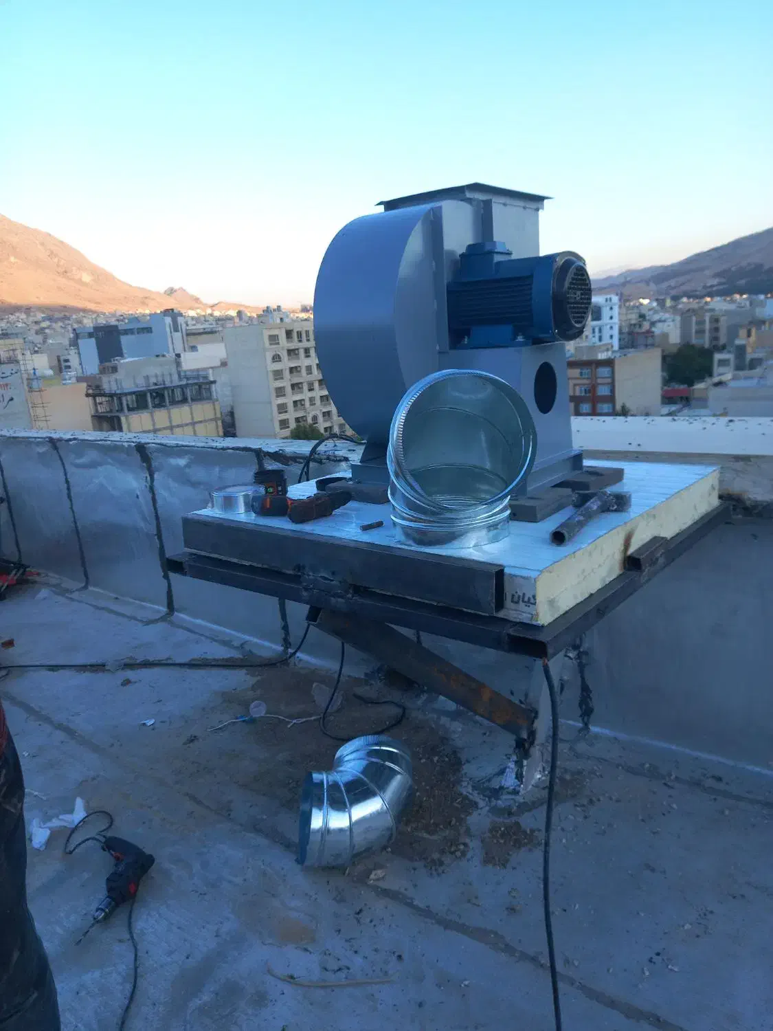 سانترفیوژ  صنعتی هواکش رستوران|ماشین‌آلات صنعتی|گرمدره, |دیوار