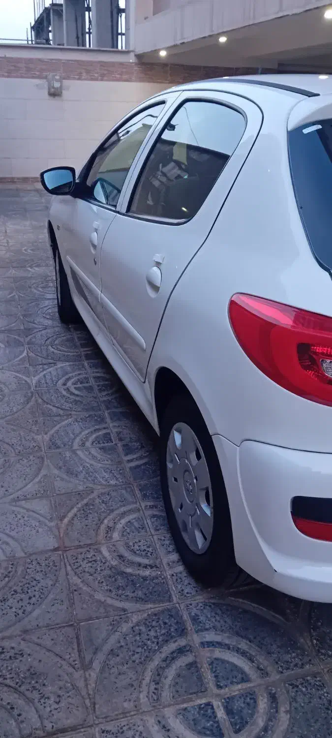 پژو۲۰۷دنده|خودرو سواری و وانت|شهریار, شهرک شاهد|دیوار