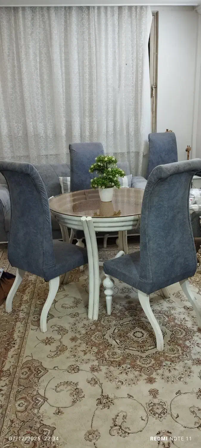 میز نهارخوری چهار نفره بدون هیچ خرابی|میز و صندلی غذاخوری|سبزوار, کاشفی شمالی (دادگستری)|دیوار