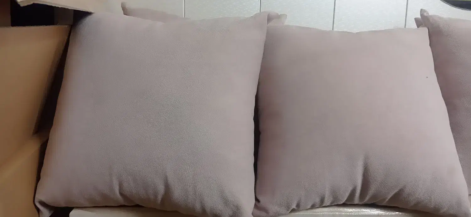 تعدادمحدودکوسن مبل بابهترین پارچه مبلی والیاف کره|مبلمان خانگی و میز عسلی|جلفا, |دیوار