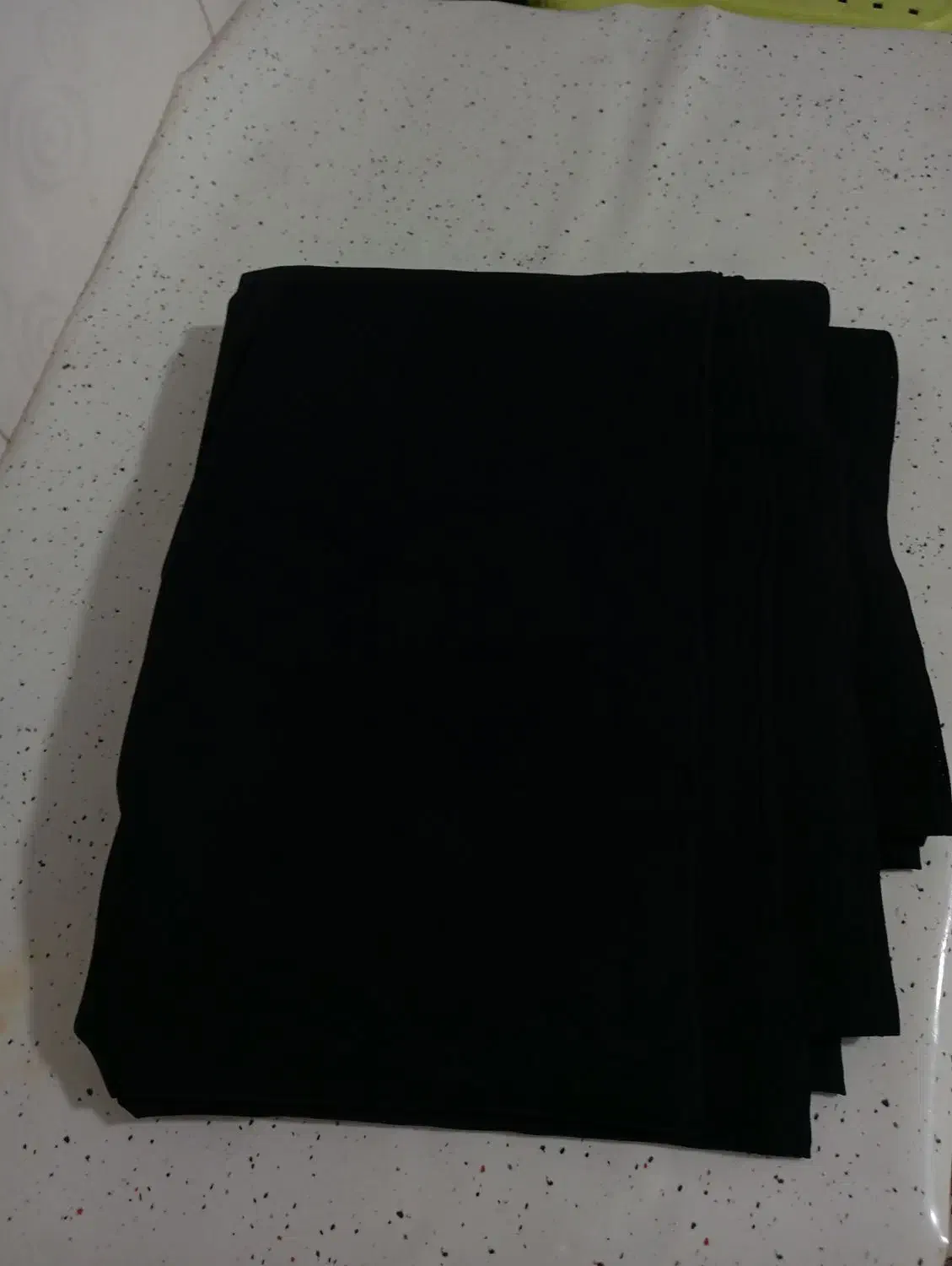 یک قواره چادر مشکی|لباس|اسدآباد, |دیوار