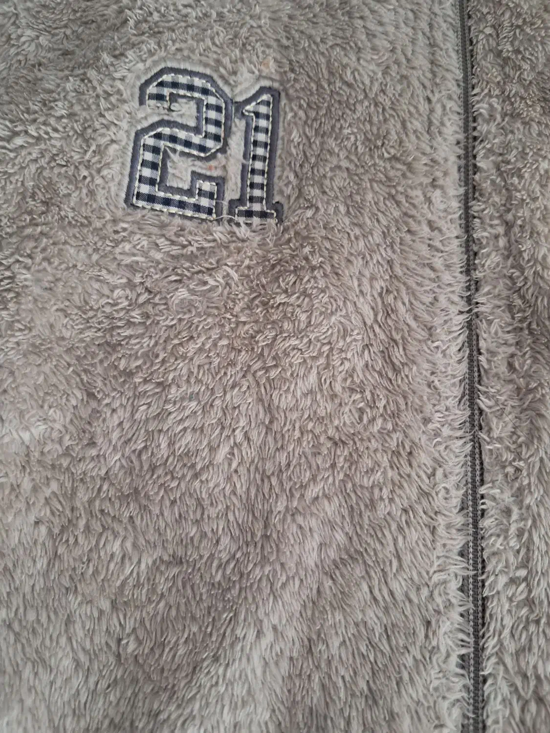 لباس تدی توسی|کفش و لباس بچه|شاهینشهر, عطار|دیوار