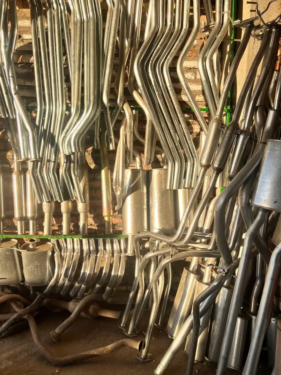 اگزوز-منبع-انبار-هدرز-سنتر|قطعات یدکی و لوازم جانبی|چهاربرج, |دیوار