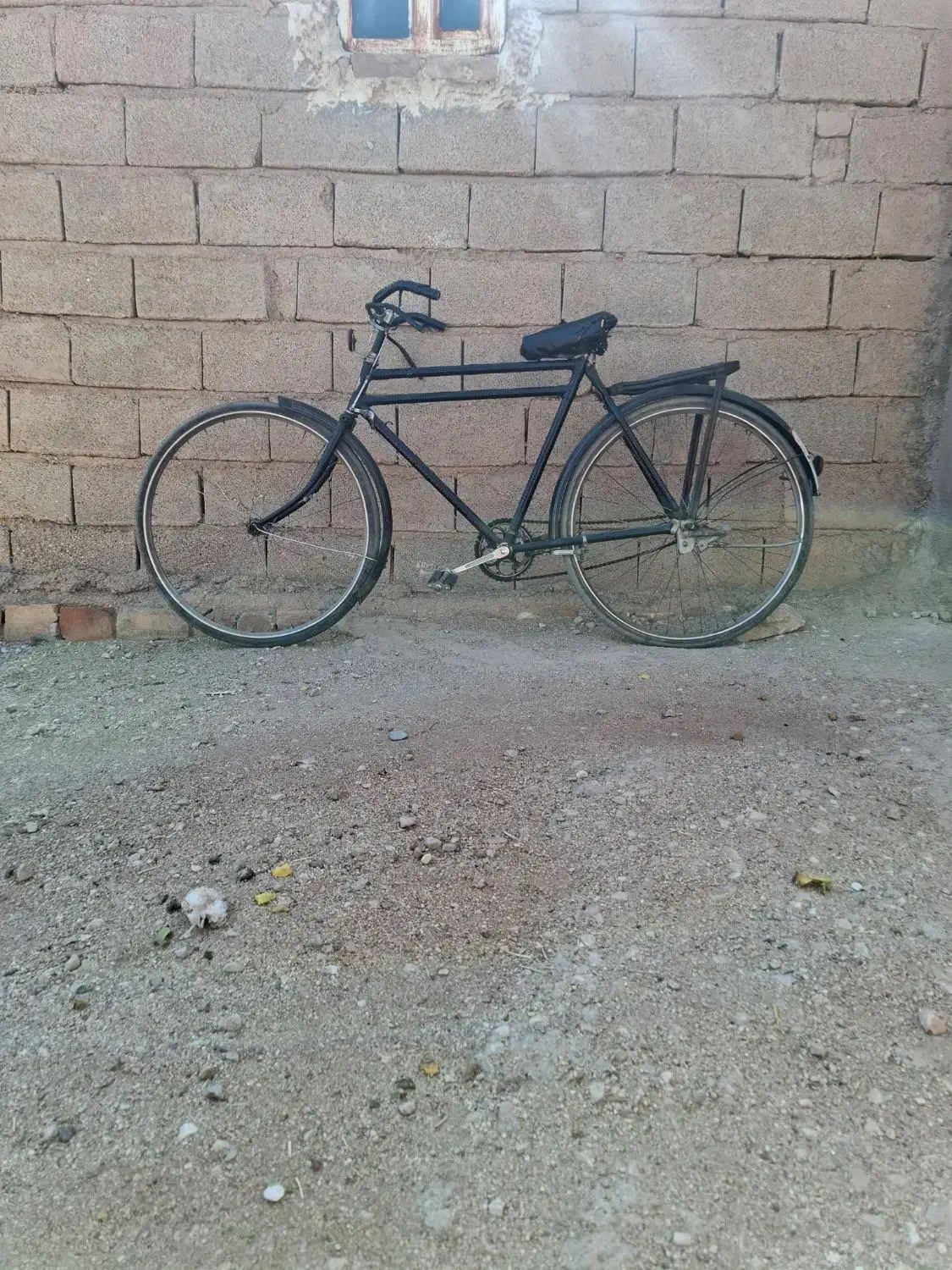 دوچرخه ی قدیمی|دوچرخه، اسکیت، اسکوتر|نی‌ریز, |دیوار