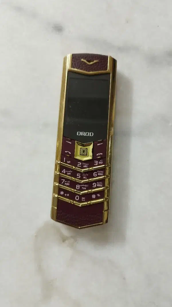 گوشی ساده ورتو|موبایل|لنجان, |دیوار