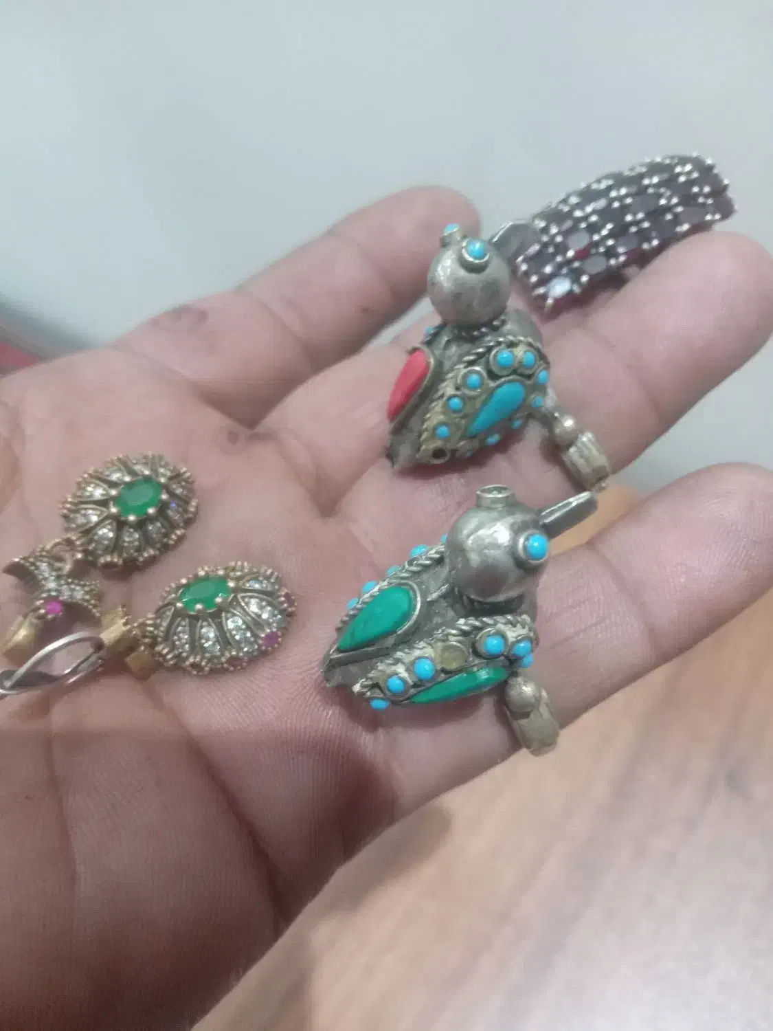 زیورآلات قدیمی و کلکسیونی|جواهرات|کهریزک, |دیوار