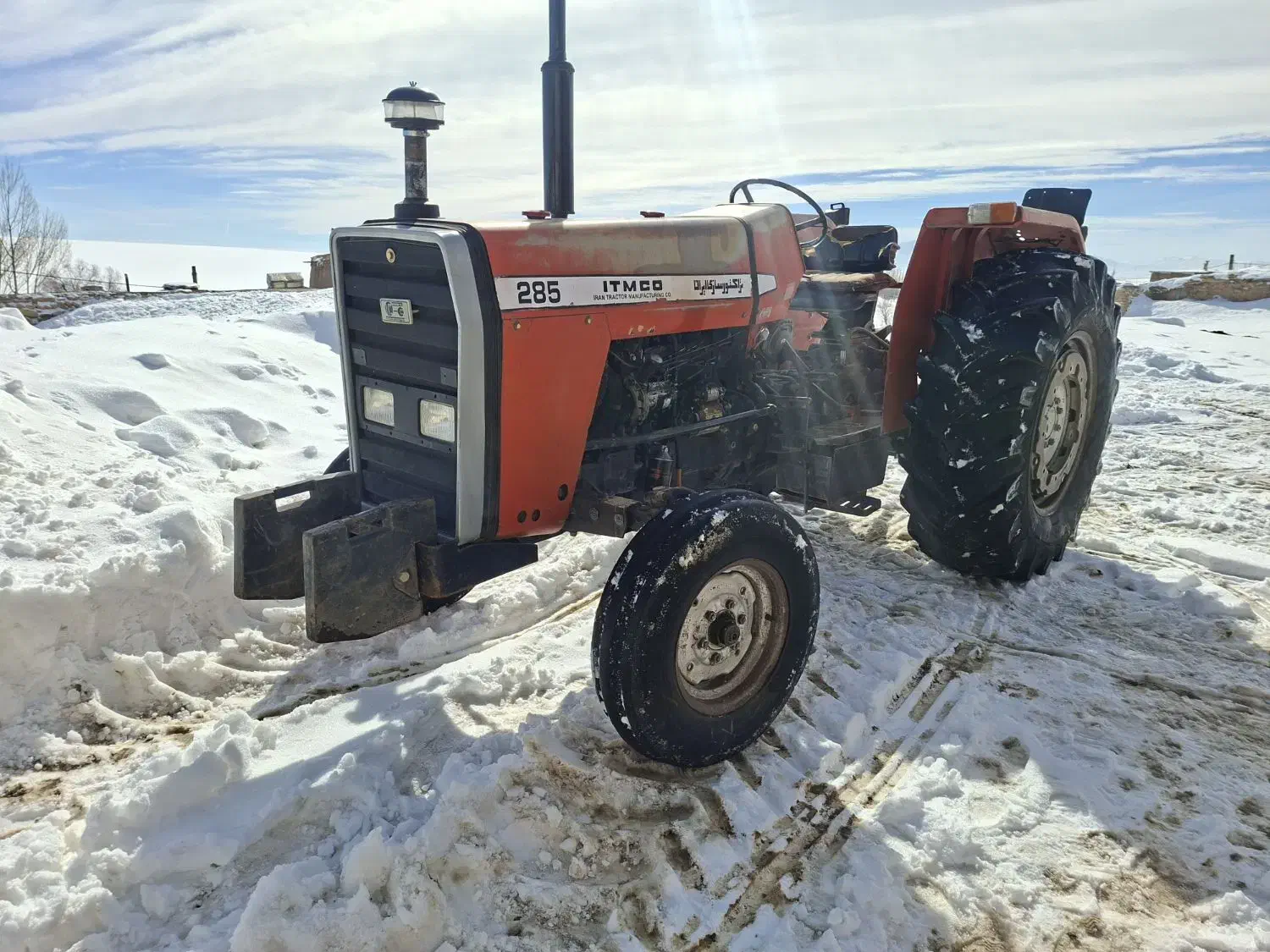 تراکتور مدل ۸۳ درجه یک|خودرو سنگین|امام, |دیوار