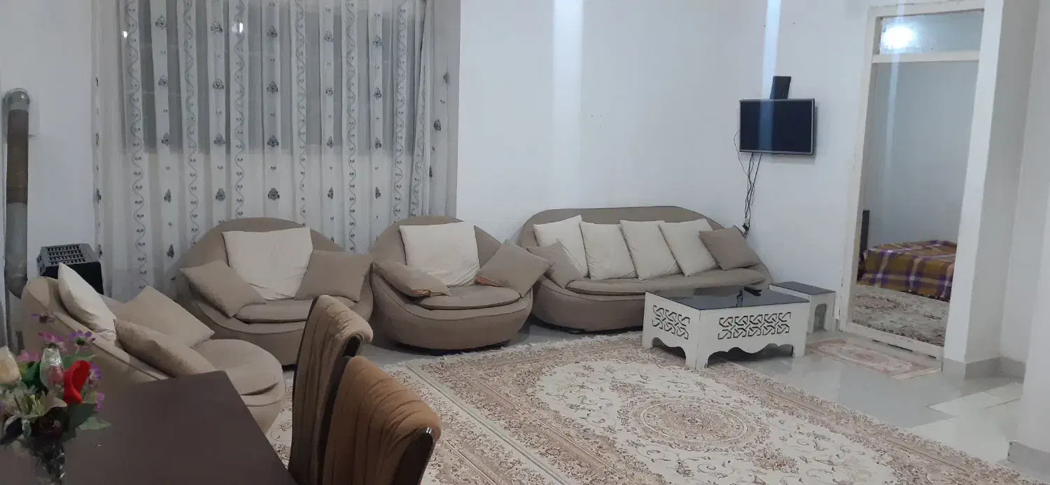 اجاره خانه تمام رهن مبله طبقه همکف|اجارهٔ خانه و ویلا|ارومیه, |دیوار