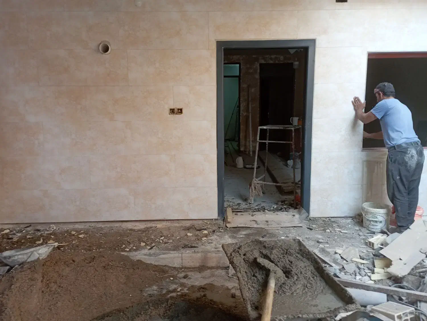 پیمانکار.  کاشیکاری.  پلاستر کار. گچکاری. صفر کار|خدمات پیشه و مهارت|آبادان, |دیوار