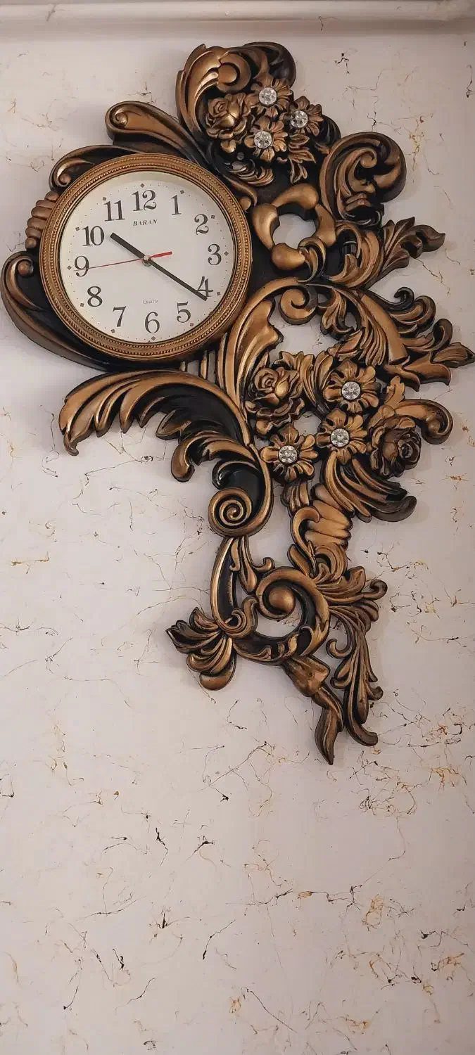 ساعت  نو تمیز بدون شکستگی|ساعت دیواری و تزئینی|اهواز, سپیدار|دیوار