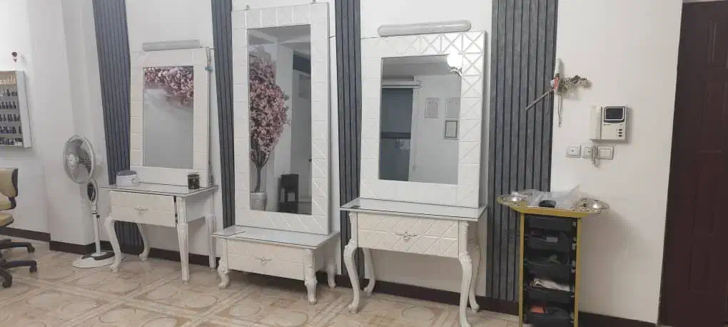 آینه و کنسول|آینه|قدس, شهرقدس|دیوار