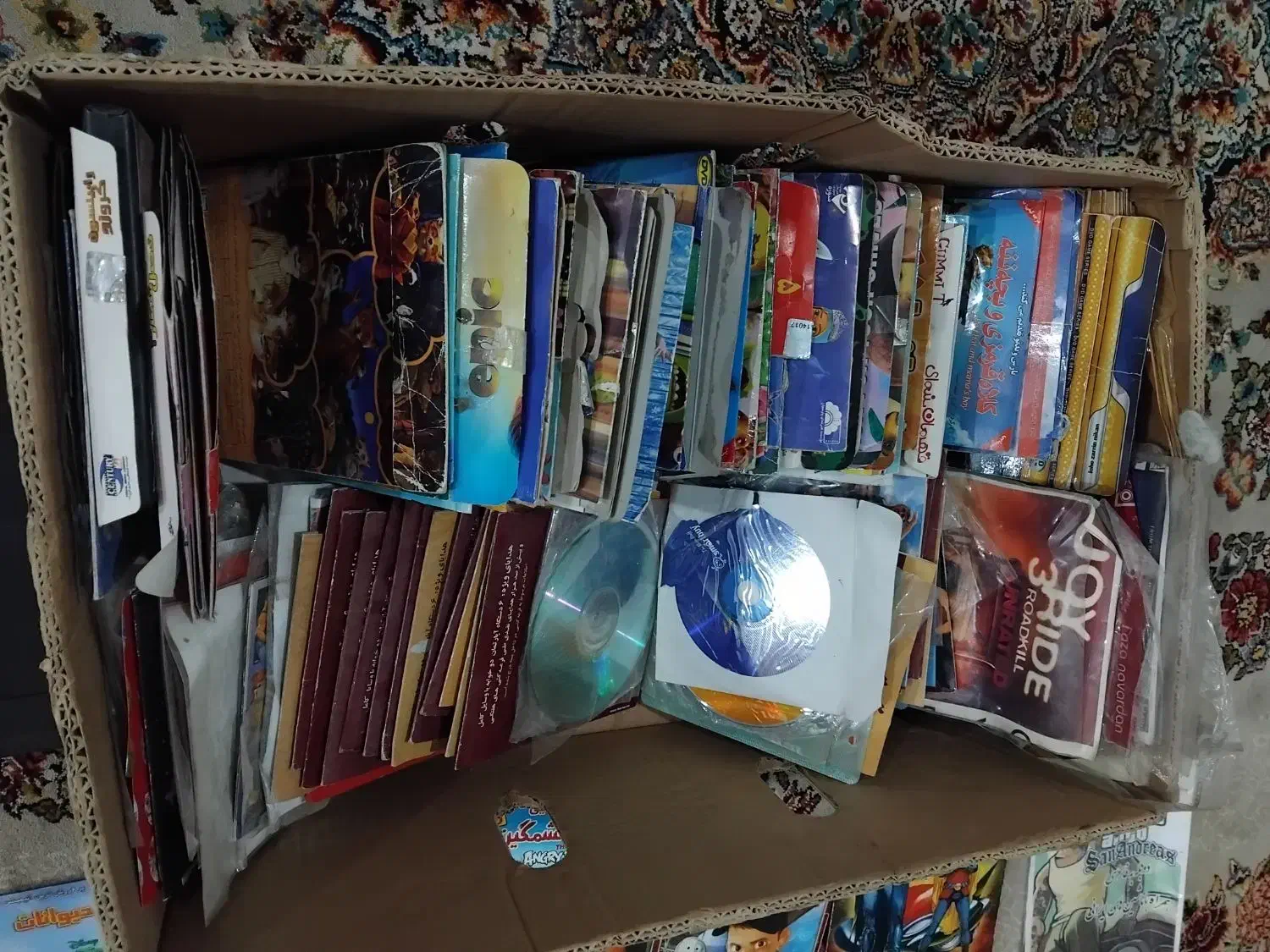 تهداد یک کارتن موزی سیدی|فیلم و موسیقی|مشهد, دوست آباد|دیوار