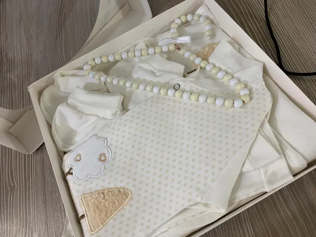 ست بیمارستانی نوزاد نو|کفش و لباس بچه|بجنورد, |دیوار