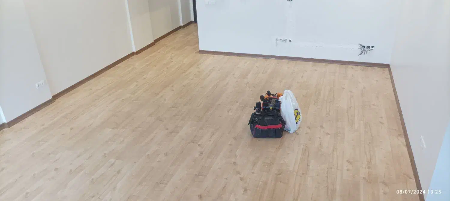 نصب کفپوش و لمینت و قرنیز|خدمات پیشه و مهارت|تهران, اوقاف|دیوار