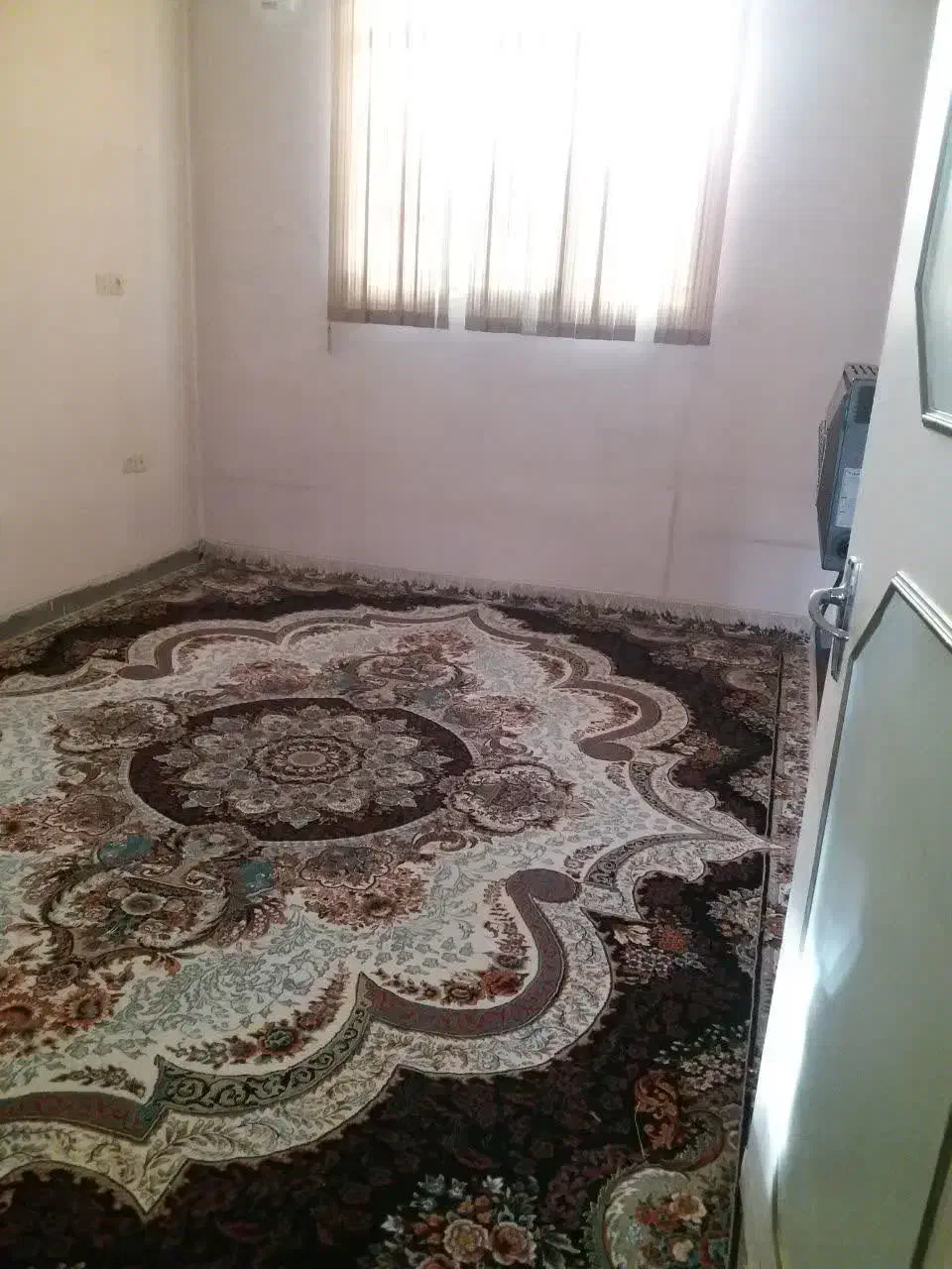 منزل یک طبقه یک خواب مستقل ماشین رو|اجارهٔ خانه و ویلا|شیراز, شهرک کوشکک|دیوار