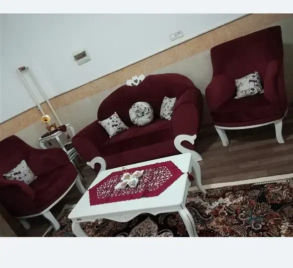 مبل راحتی|مبلمان خانگی و میز عسلی|قم, شهرک امام حسین|دیوار