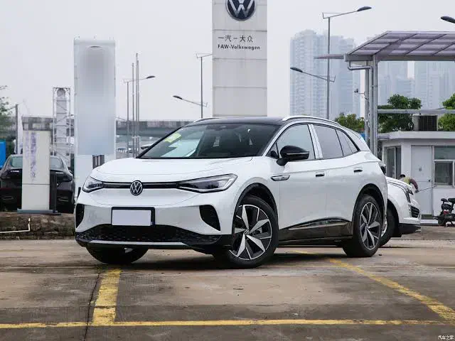 فولکس id4 پیور پلاس|خودرو سواری و وانت|مشهد, سجاد شهر|دیوار