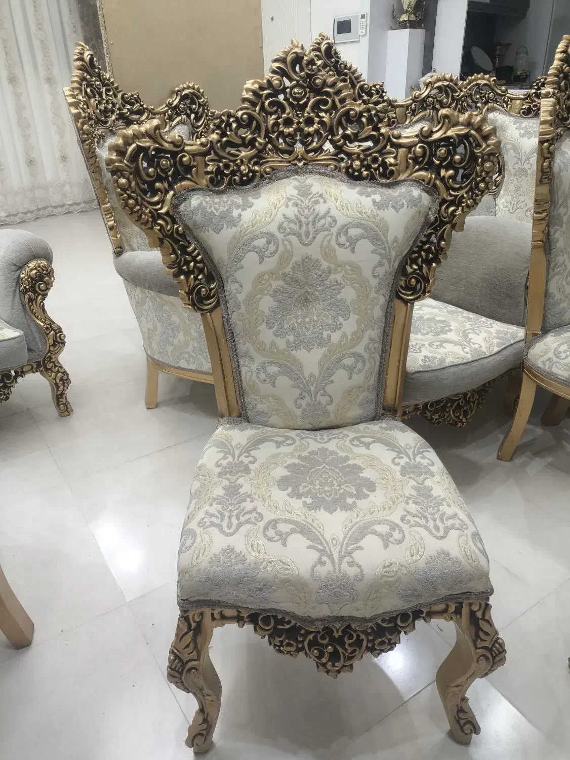 مبل سلطنتی|مبلمان خانگی و میز عسلی|بناب, |دیوار