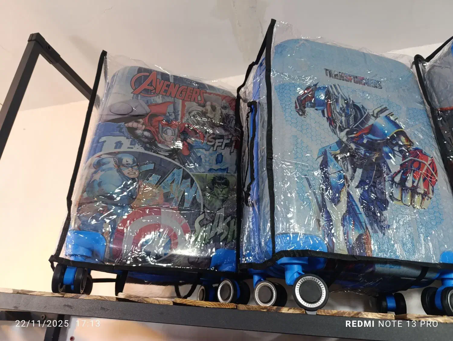 چمدان کودک|کیف، کفش، کمربند|قم, زاویه|دیوار