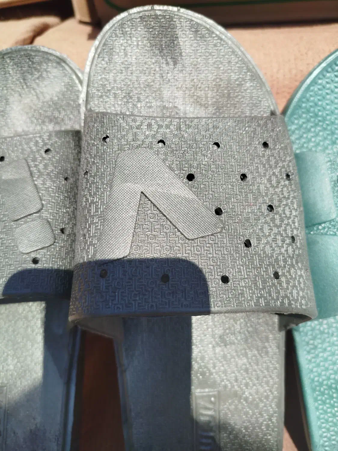 دمپایی ژله ایی فقط  یکشنبه در دهگلان|کیف، کفش، کمربند|دهگلان, |دیوار