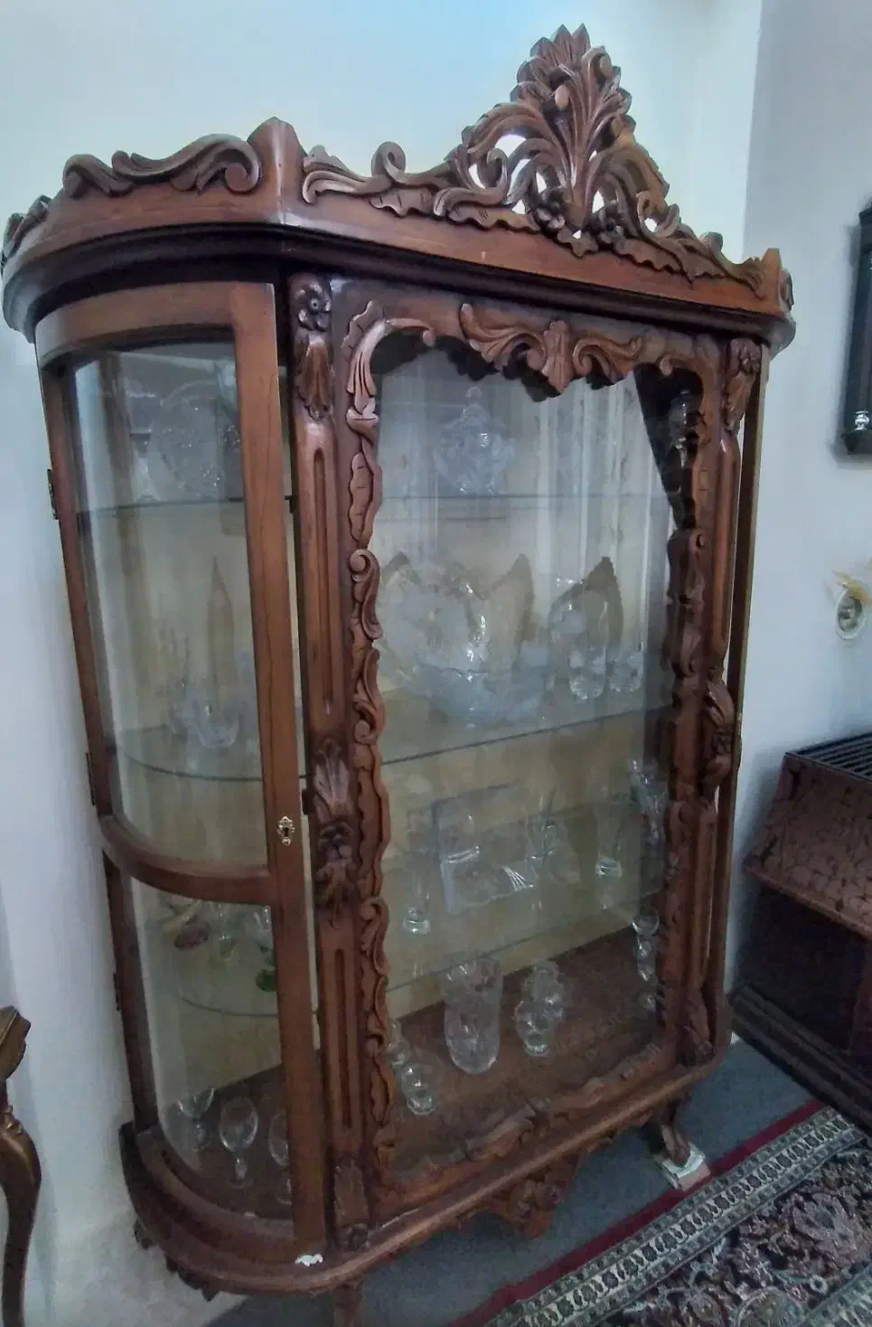 گنجه چوبی منبت کاری|بوفه، ویترین، کنسول|قوچان, |دیوار