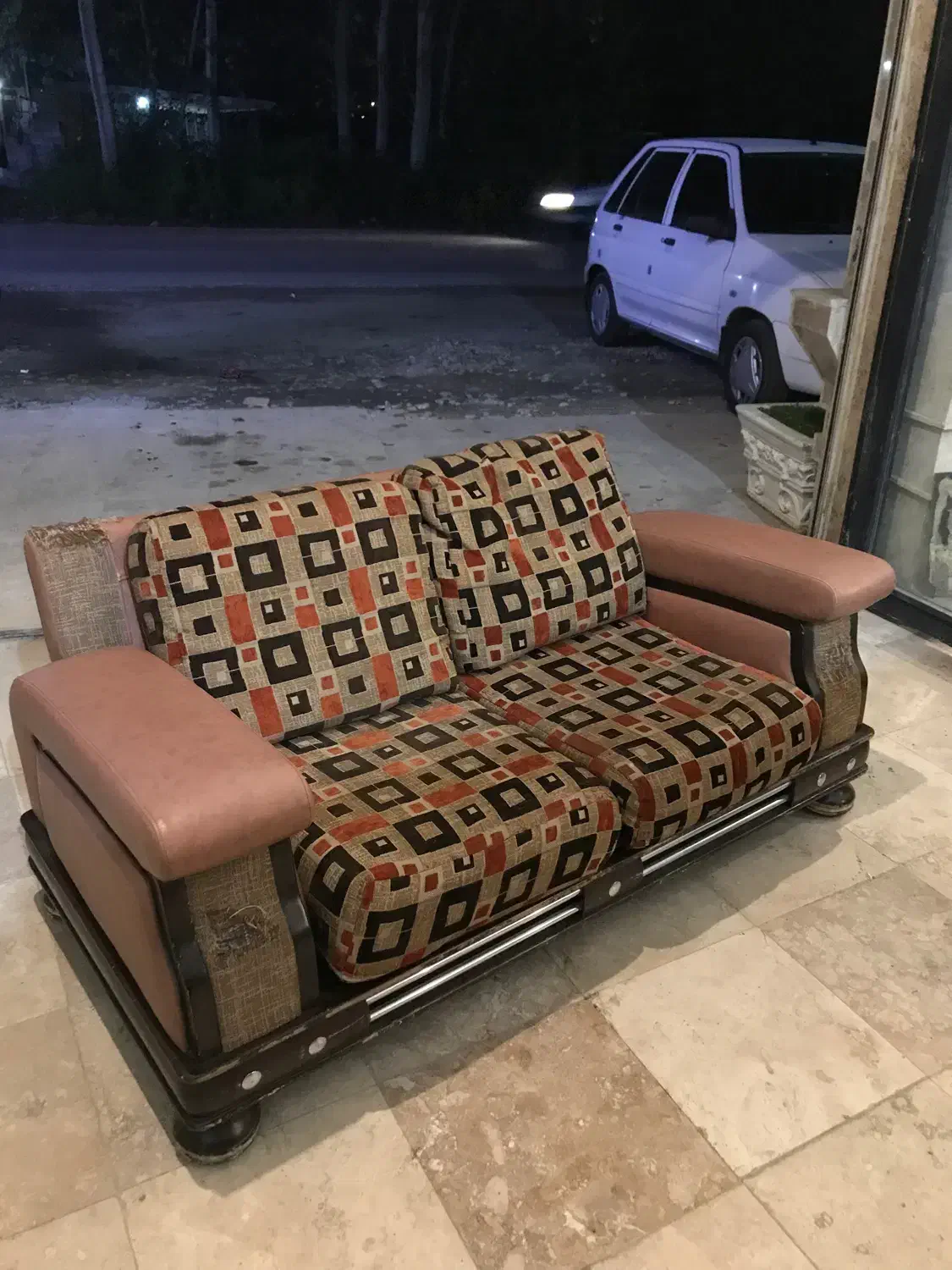 مبل راحتی|مبلمان خانگی و میز عسلی|آستارا, |دیوار