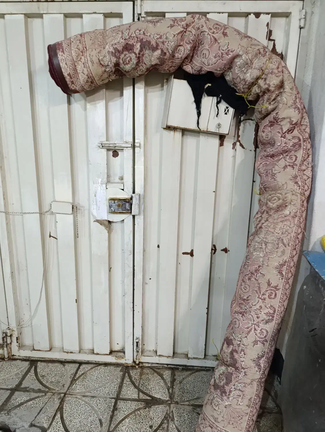 فرش ۱۲ متری زمینه|فرش|اصفهان, ستار|دیوار