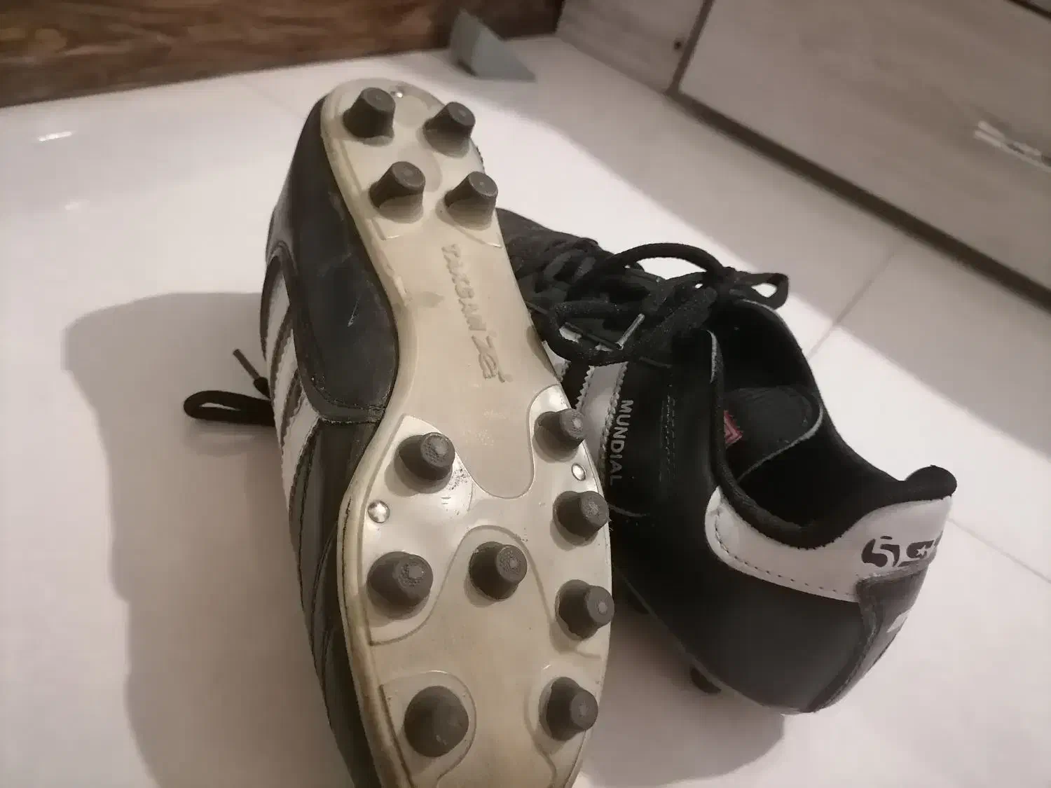 استوک چمن سایز 42|کیف، کفش، کمربند|تهران, صاحب الزمان|دیوار