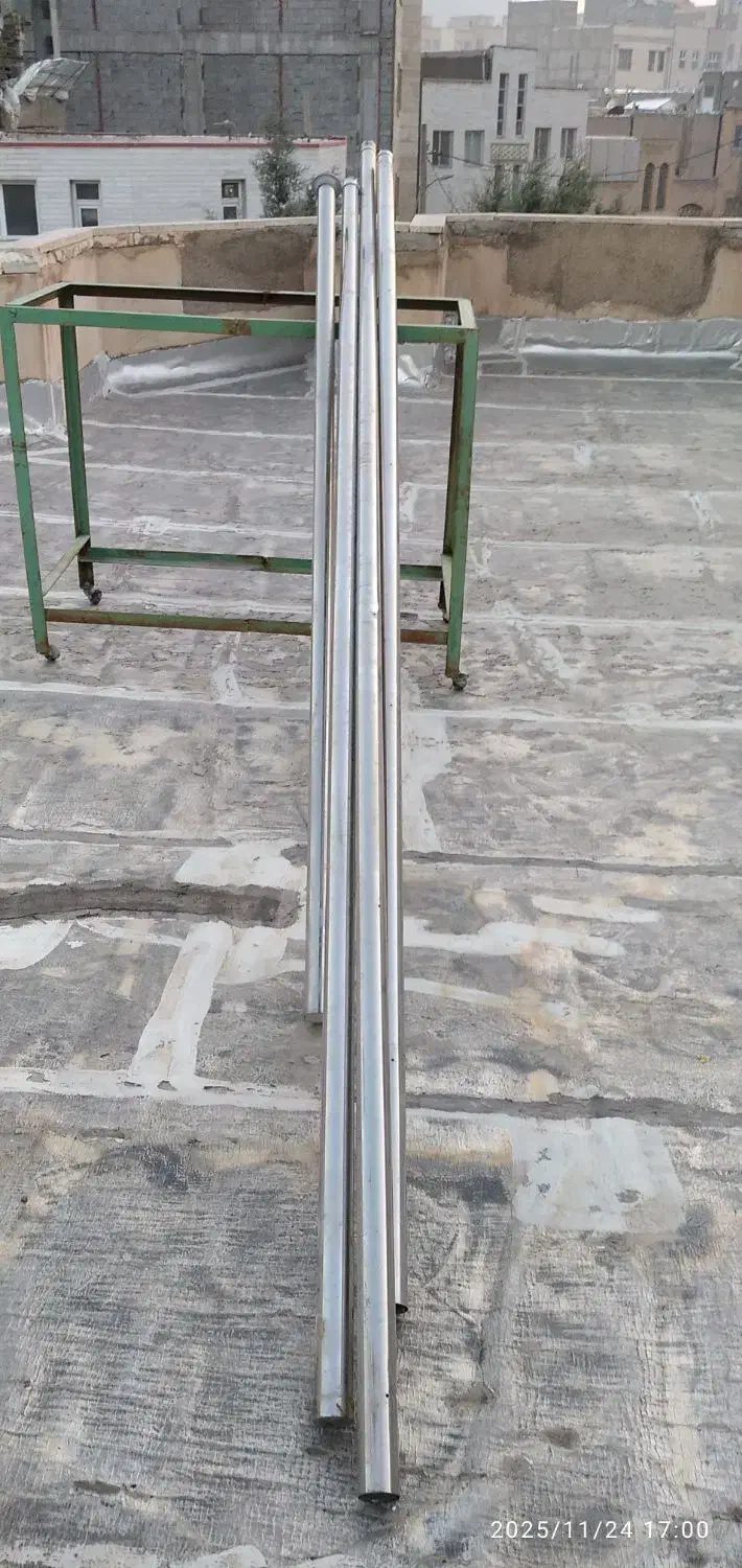 میزکار بزرگ و لوله استیل نرده|ابزارآلات|تبریز, |دیوار