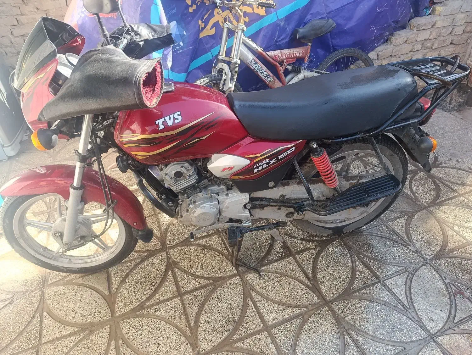 موتور tvs hlx 150 سال ۱۴۰۲|موتورسیکلت|قزوین, |دیوار